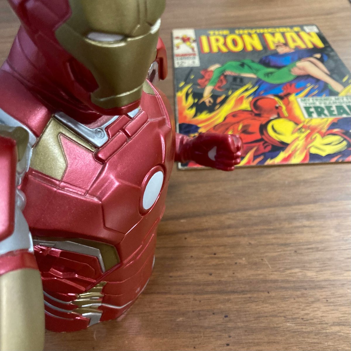 WOSuperheroes's tweet image. Now in store
The Invincible Iron-Man #3 1968 VF- Cent Copy
£85.00 

The Invincible Iron-Man #4 1968 VF Cent Copy split in bottom of spine
£70.00 

The Invincible Iron Man #9 1968 VF+ Cent Copy Raw Comic
£60.00 

👇 
buff.ly/3NS7ymz 
@worldofsuperheroes 
#invincibleironman
