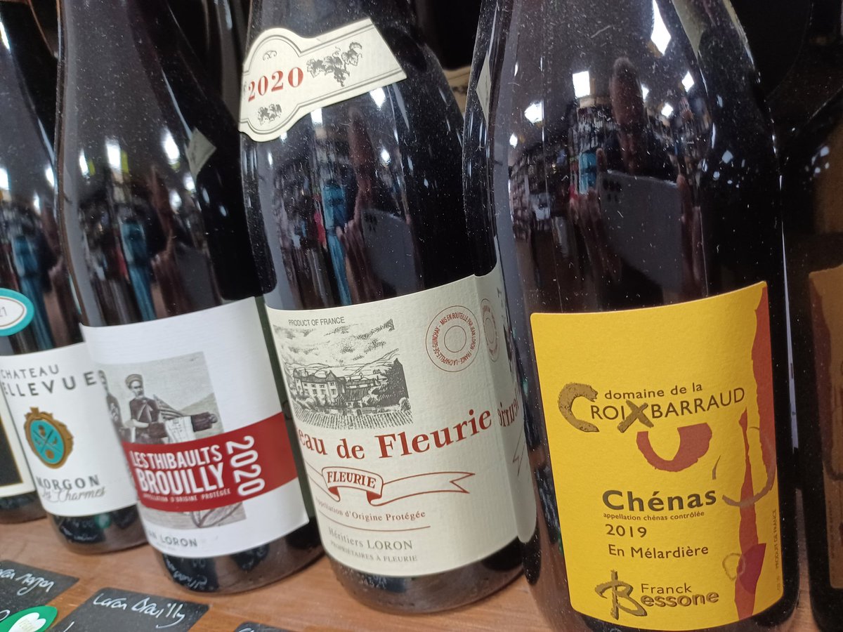 SpiritDecanter's tweet photo. After last weeks #Chenas we're continuing our #free #Beaujolais sampling with arguably the most famous of the #crus #Fleurie Plush, elegant, floral & aromatic, we've this lovely expression from @jean_loron Ch de Fleurie to taste! @vinsbeaujolais @HaywardBros @alpinewines https://t.co/UKb5IScsvz