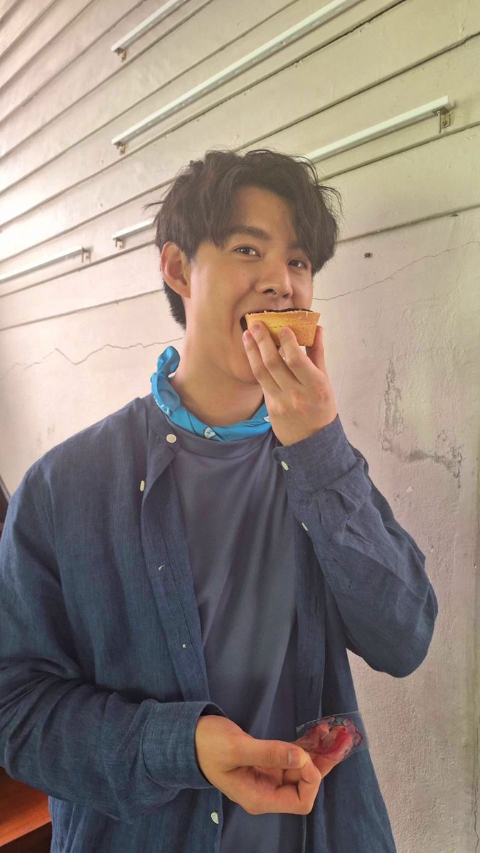 เมื่อซุปบอกว่าจะต้องไดเอทแล้วหล่ะ 🤣🤣🤣

ทันใดนั้น..... อ้ามมม~~~ 🥧

#Saint_sup #MingEr