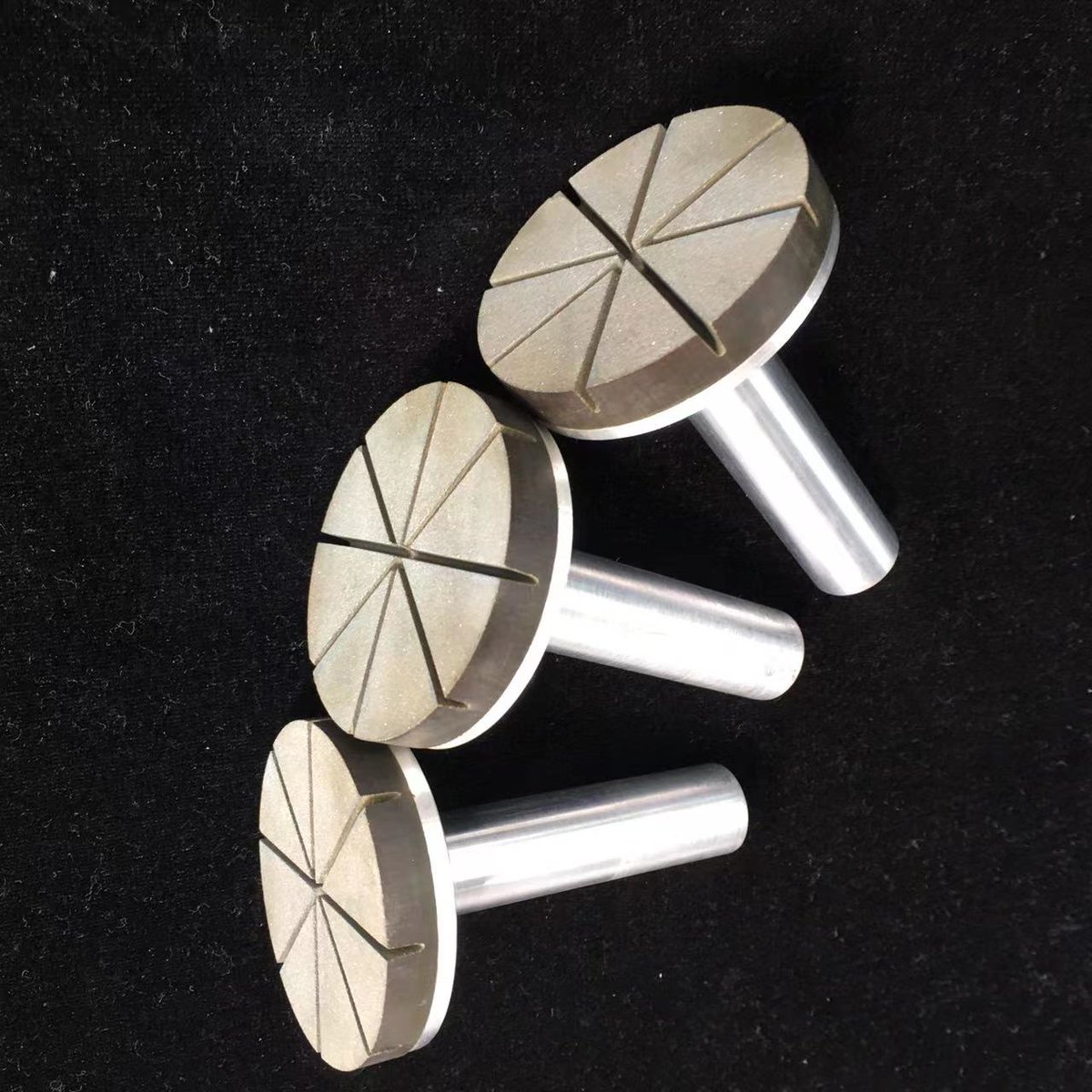 kmabrasives's tweet image. diamond grinding heads 
#grindingwheel #grindingheads #diamondtools
#carbidetools #inserts #daimondheads #resinbond