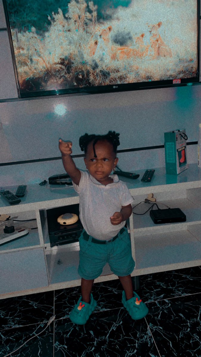 OJUTELEGAN2011's tweet image. She always feel it 

#UnavailableChallenge

🌎B🌎 @davido 🐐🐐🐐