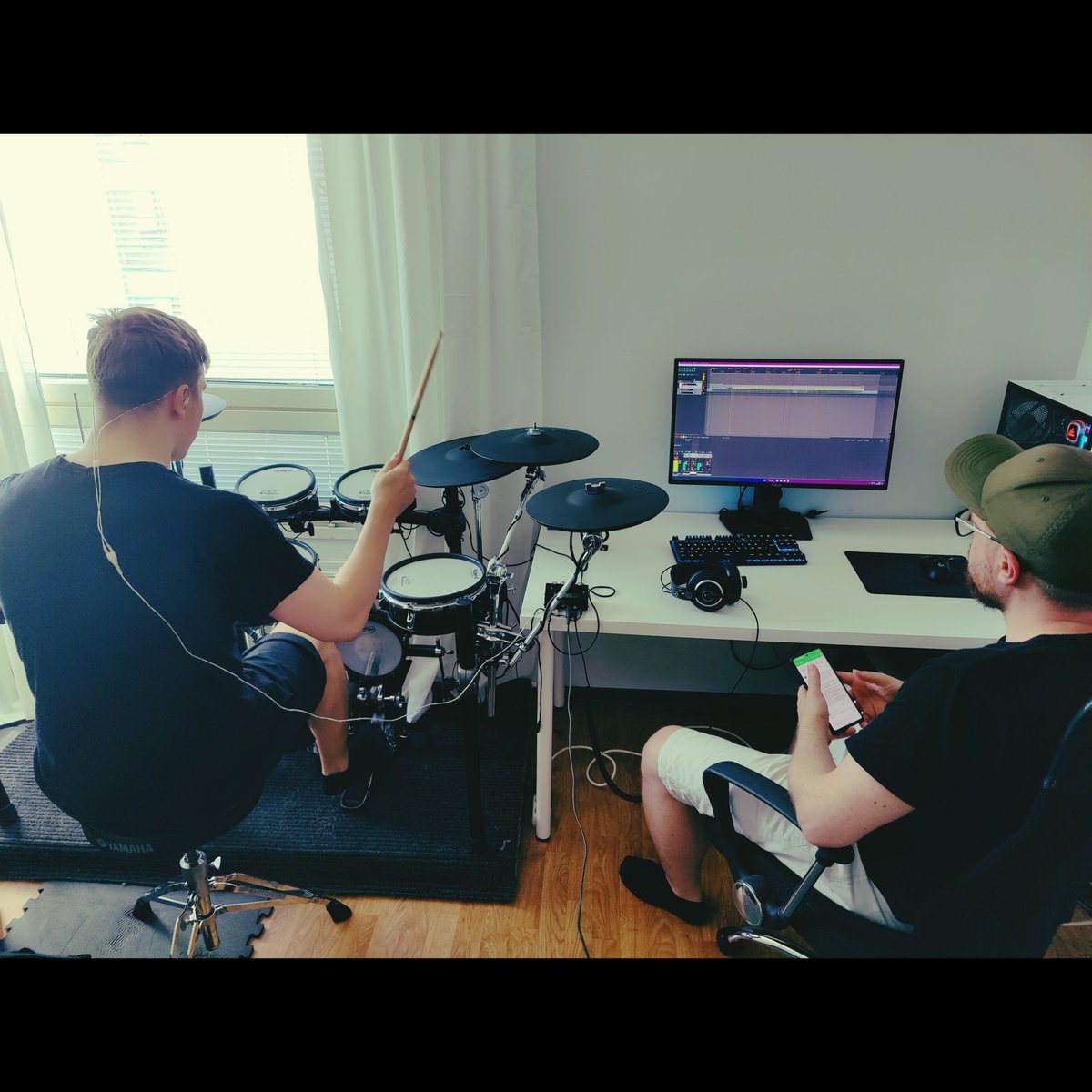 keomafinland's tweet photo. Officially, it has begun. Album 3 [🔴].

#recording 
#newalbum
#newalbuminthemaking 
#album3
#anewbeginning 
#hybridmetal 
#progressivemetal 
#progmetal 
#keoma
#keomafinland https://t.co/js6he7YUQe