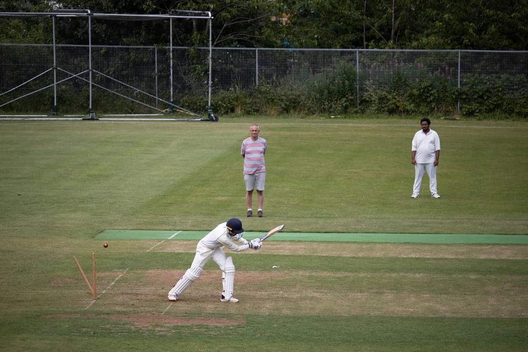 Snitch2's tweet photo. A few photos from our friendly last Saturday against @UniStaffCC 2nds vs @RidgewayCricket https://t.co/ztVjNloo4O