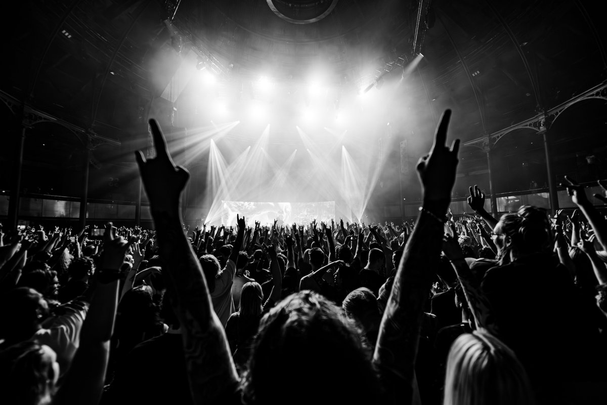 Thank you London for two incredible nights. 
Photo: <a href="/SHOTBYPHOX/">Phoebe Fox</a>