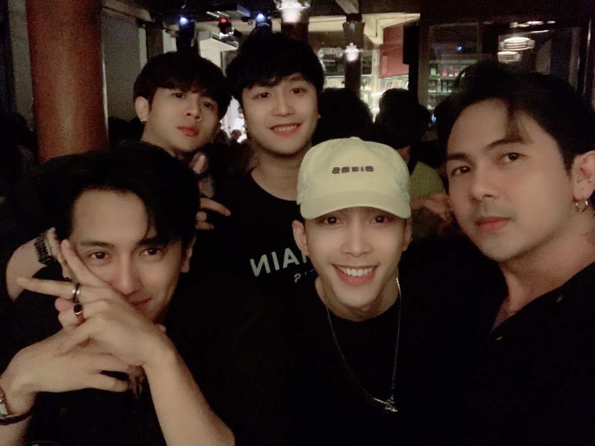 TSuttroj's tweet photo. ทีมงาน #ขอนเเก่นในเมือง #ขอนแก่น #รับงานเอนเตอร์เทรน #มข #มมส https://t.co/ueanLxdWBV