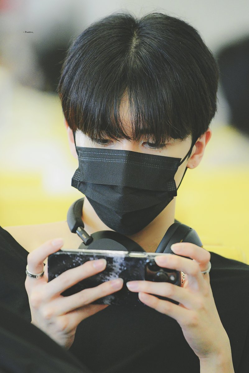 positive981213's tweet photo. 230710 HQ.     

귀여워,, 🐶🐱

#이동열 #LEEDONGYEOL #イドンヨル https://t.co/Tvc9Q57P8S