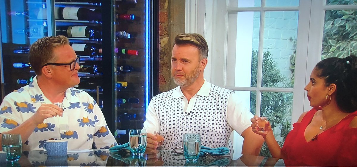 FayeAnderson40's tweet photo. 😂You were all really enjoying that weren’t you @GaryBarlow 😂 #SaturdayKitchenLive https://t.co/0C6VynQ1n1