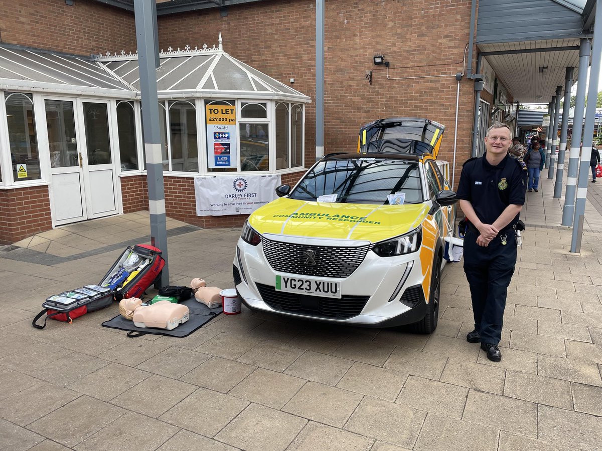 DerbyAFR's tweet photo. We're down at @ParkFarmCentre today for their car show.
Showing off our new @EMAS_CFR vehicle and doing some fundraising for our new responders. Come down and say hi, learn more about what we do and don't forget to ask about our #heartshield program! https://t.co/ELIqOyVBU2
