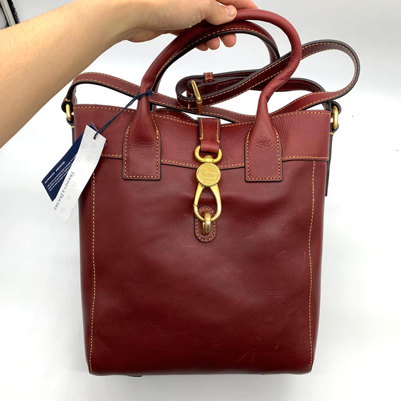 budz_2's tweet photo. So good I had to share! Check out all the items I'm loving on @Poshmarkapp from @tlwswa #poshmark #fashion #style #shopmycloset #dooneybourke: https://t.co/R2TwXfmyxU https://t.co/ErqYtl9IQD