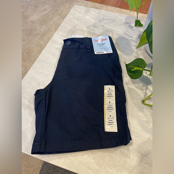 So good I had to share! Check out all the items I'm loving on <a href="/Poshmarkapp/">Poshmark</a> #poshmark #fashion #style #shopmycloset #madewell #catjack: posh.mk/IohpvrNZrBb