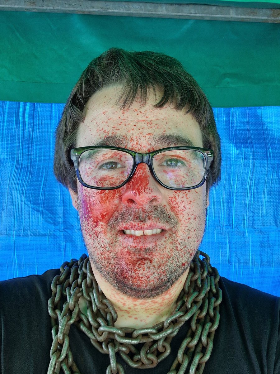 E1991Creations's tweet image. Come along to the free entry weekend @BGCPComicCon event held at Robertson Park in Renfrew Scotland! 

I'm selling signed copies of Caged Rats The Comic Volume 1 for £10 each with two different covers!!

Engine1991creationsltd.co.uk 

#BGCP #ComicCon #free  #Renfrew #indiecomics