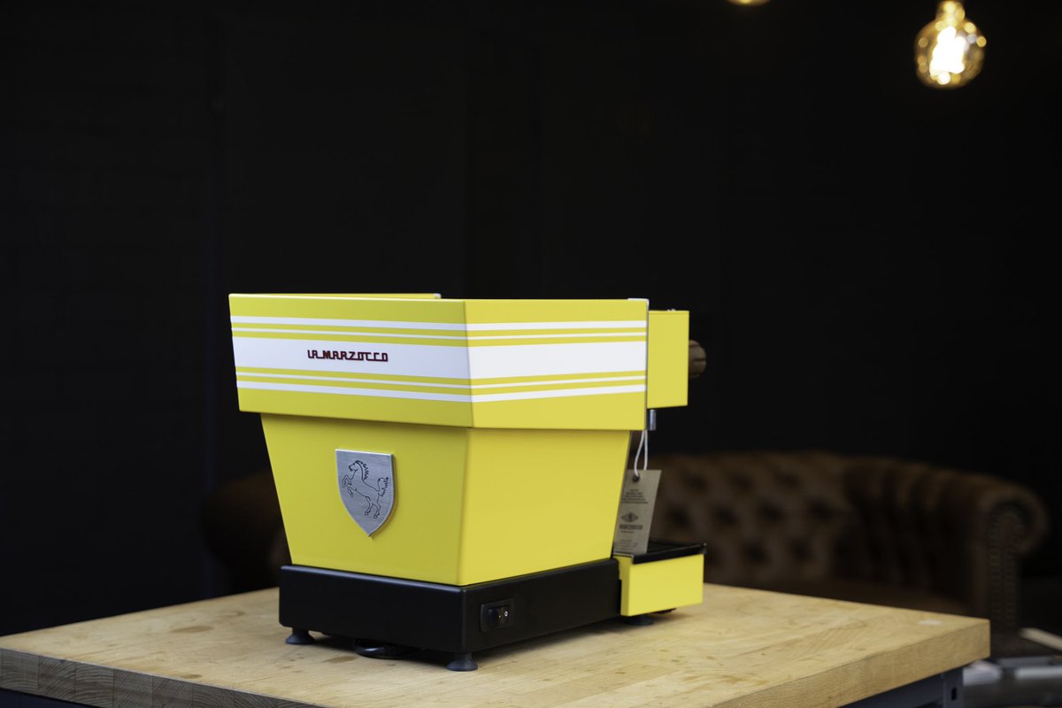 gpstuttgart (@gpstuttgart) on Twitter photo Die Trophäe für die Siegerin des #gpstuttgart – ein echtes Unikat!
Eine einzigartige Linea Micra Siebträger-Kaffeemaschine von <a href="/lamarzocco/">La Marzocco</a> , in den Stadtfarben Stuttgarts mit dem steigenden Pferd des Stadtwappens 😍😍😍 Die Trophäe für die Siegerin des #gpstuttgart – ein echtes Unikat!
Eine einzigartige Linea Micra Siebträger-Kaffeemaschine von <a href="/lamarzocco/">La Marzocco</a> , in den Stadtfarben Stuttgarts mit dem steigenden Pferd des Stadtwappens 😍😍😍