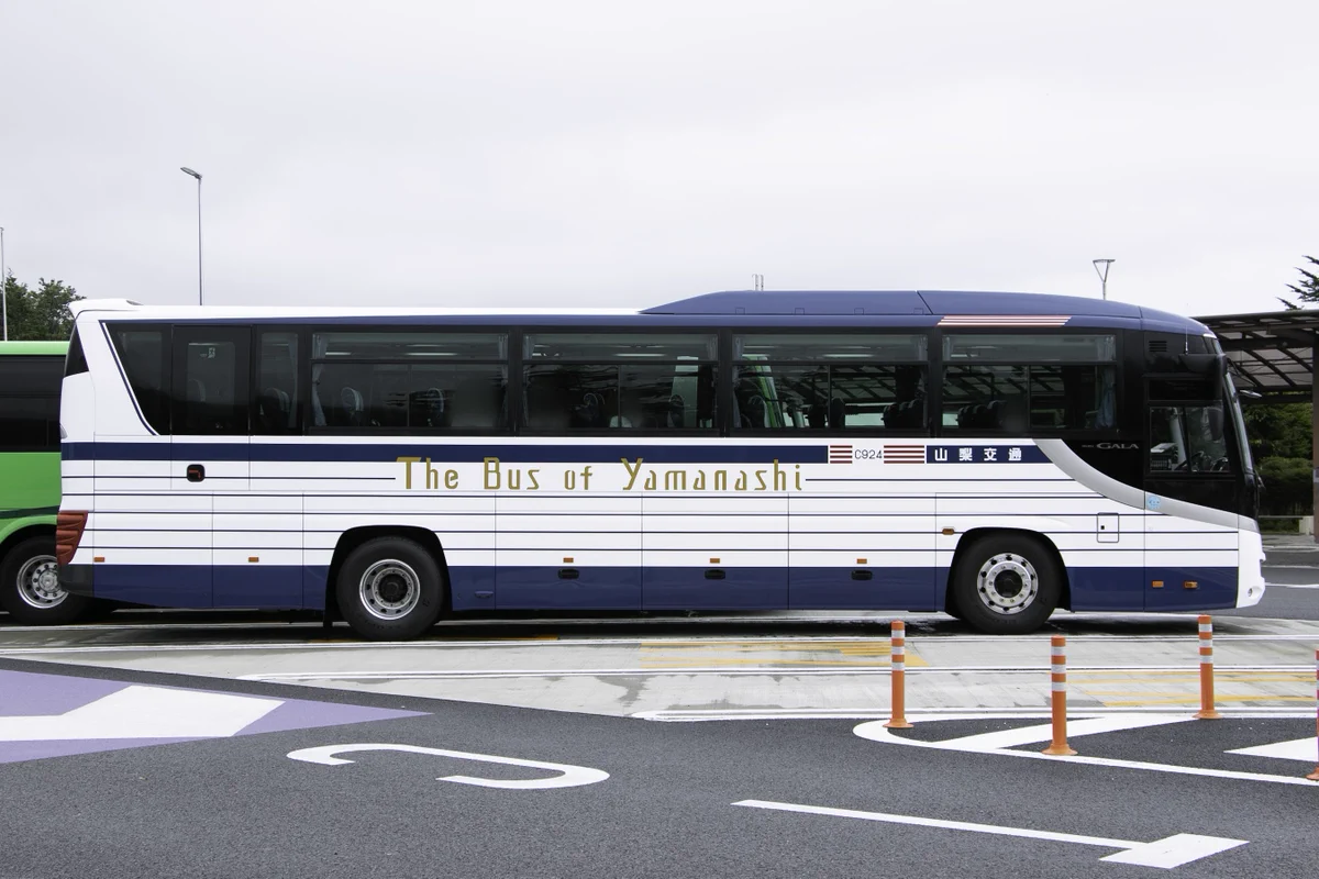 山梨交通 バス 待合室 看板 甲府地方裁判所 コレクション 山梨交通 バス 待合室 看板 甲府地方裁判所 コレクション 山梨交通