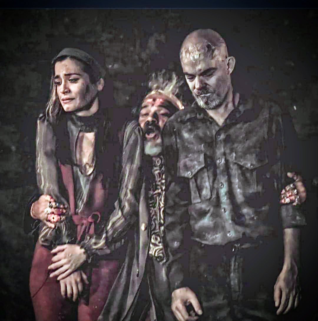 mariozaragoza's tweet photo. No hay consuelo viable en la desolación. No hay consuelo viable si te clavas en la tristeza o en el humo. Sus lágrimas terminarán por ahogarlos. https://t.co/alDdbhwcxQ
