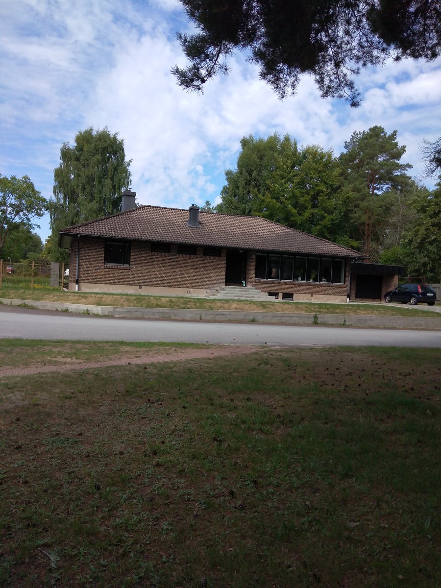 บ้านนี้ขาย 3 ล้านโครน ซื้อดีมั้ยพี่ <a href="/daddy2baby/">💛🇹🇭 พี่รอง​ V.๑ 🇹🇭💛</a> ไว้ให้เพื่อนๆมาเที่ยวพัก