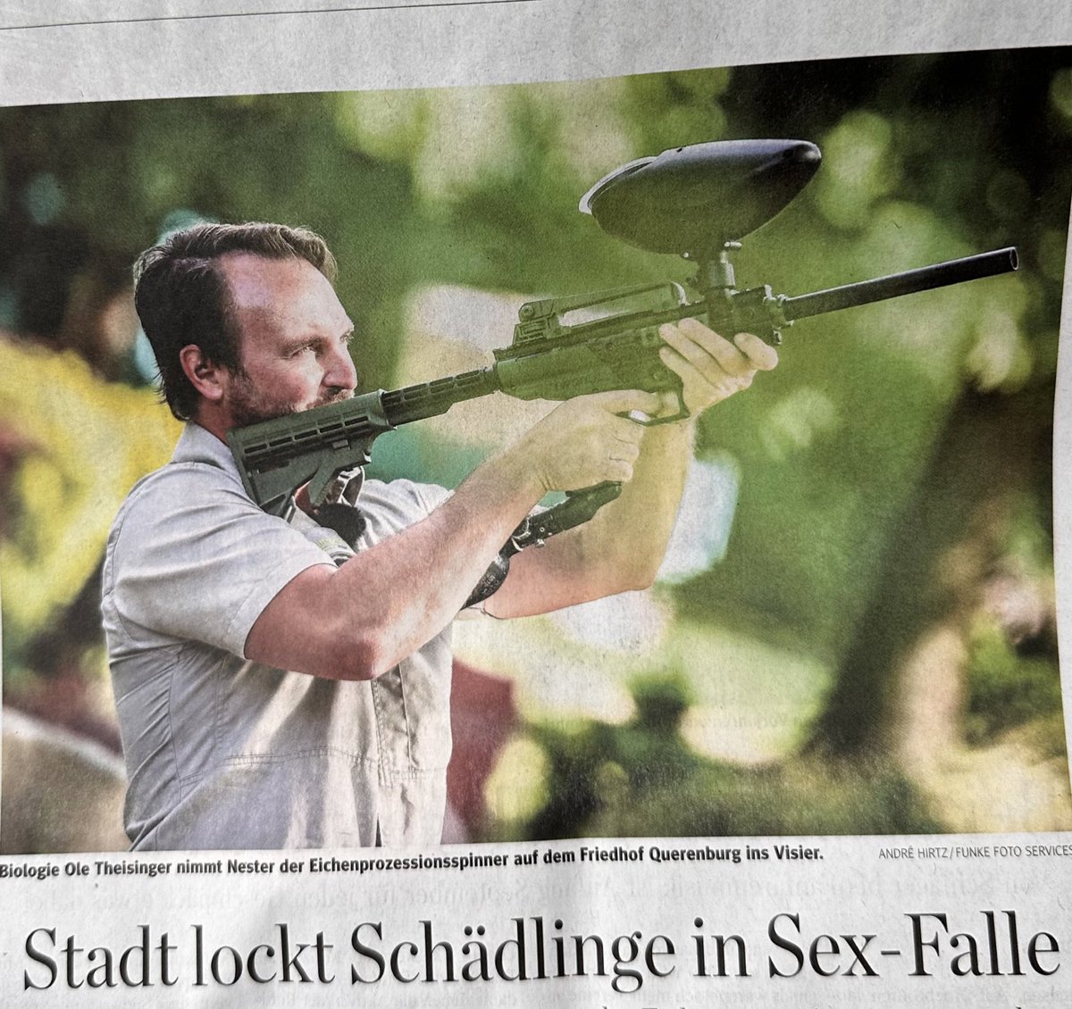 DirkKropp's tweet photo. Meanwhile in Bochum.
#SexAndCrime #Bochum #Schlagzeile #TextBildSchere https://t.co/MI9GCr04CW
