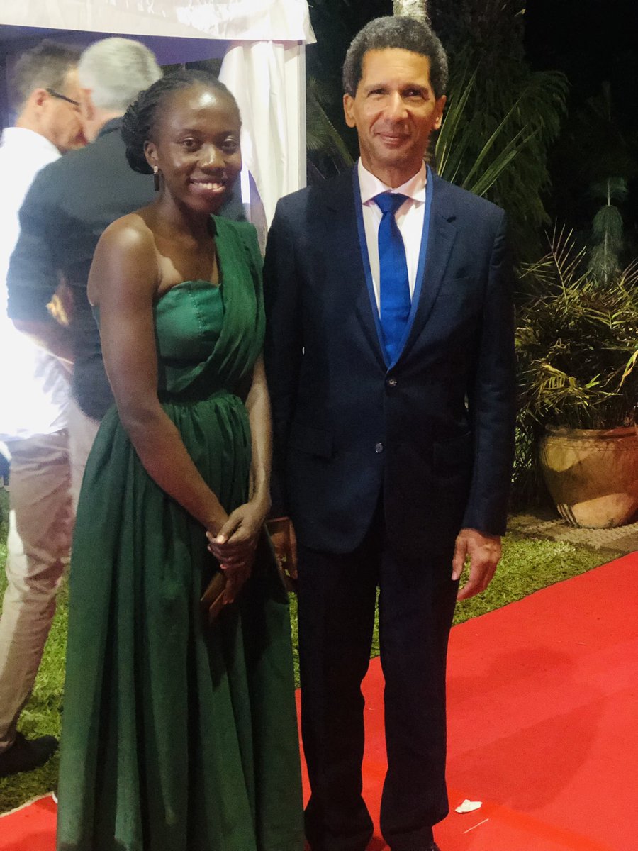 nilegirlsforum's tweet image. #BastilleDay2023 #14Juillet 
Our ED @PimerPeace celebrating the French national day with ambassador of France in Uganda @XavierSticker 
We appreciate @FrenchEmbassyUg for supporting @nilegirlsforum through the #PISCCA Fund