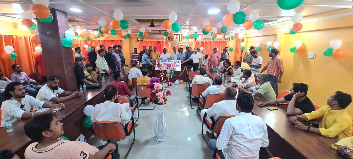 आज नगर पालिका परिषद पूरनपुर के कार्यालय के टोल फ्री नंबर 18001802300 का मुख्य अतिथि के रूप में लोकार्पण किया जिसमें नगर की जनता अपनी प्रमुख समस्या दर्ज कर सकती है.