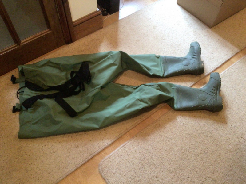 Offer: Fisherman’s/Woman’s Chest Waders 7 (Draycott GL11) ilovefreegle.org/message/100854…