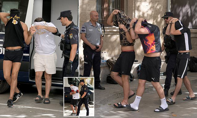 Daily Mail tweet media