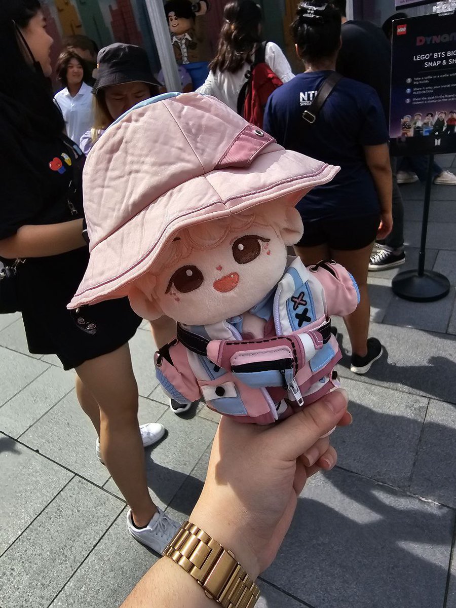 Cottonmochl's tweet photo. matching fits!
#btsdollcomm https://t.co/DWqpDG0hGm