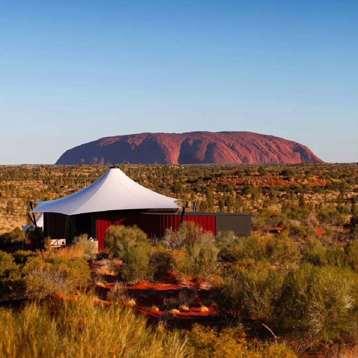 Talk about room with a view ❤️ Welcome to @Longitude_131 in @NT_Australia's Uluṟu-Kata Tjuṯa National Park. A stay at this @LuxeLodgesofOz desert basecamp will give you front-row views to Uluru! #seeaustralia #comeandsaygday https://t.co/b2uIRE7mYI