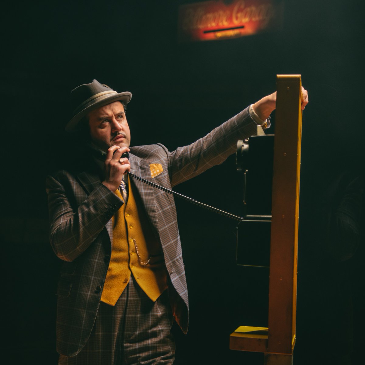 Today we say farewell to Daniel Mays as he has his last performance as good old reliable Nathan Detroit, until he returns to the role on 16 October 2023🎲

📸 Matt Crockett