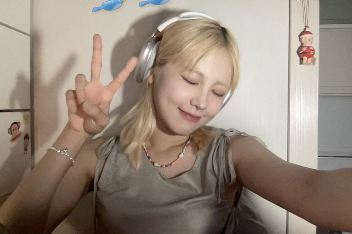 official_pixy's tweet image. [#로라]

오늘도 고마워 🫶🍉

#pixy #픽시 #winxy #윈시