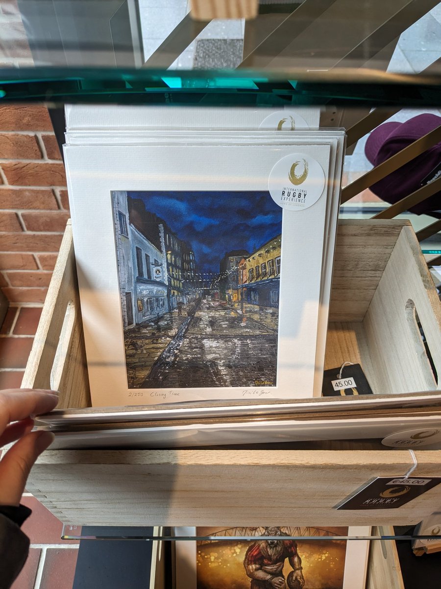 nici_quinn's tweet photo. Restocked at @IRELimerick today. Pop in if you brave the weather! Limited Edition prints available of Limerick scenes. #irish #irishart #art #limerick #limerickart #local #supportlocal #nicilegearart https://t.co/T0D0CYRdCW