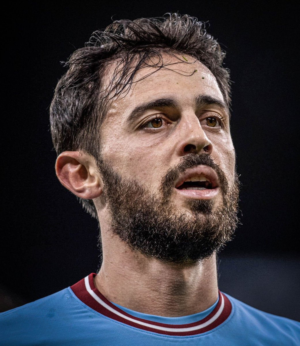 🚨 | Le FC aurait 2 TOPS priorités cet été, Cancelo et Bernardo Silva.

(<a href="/mundodeportivo/">Mundo Deportivo</a>)
