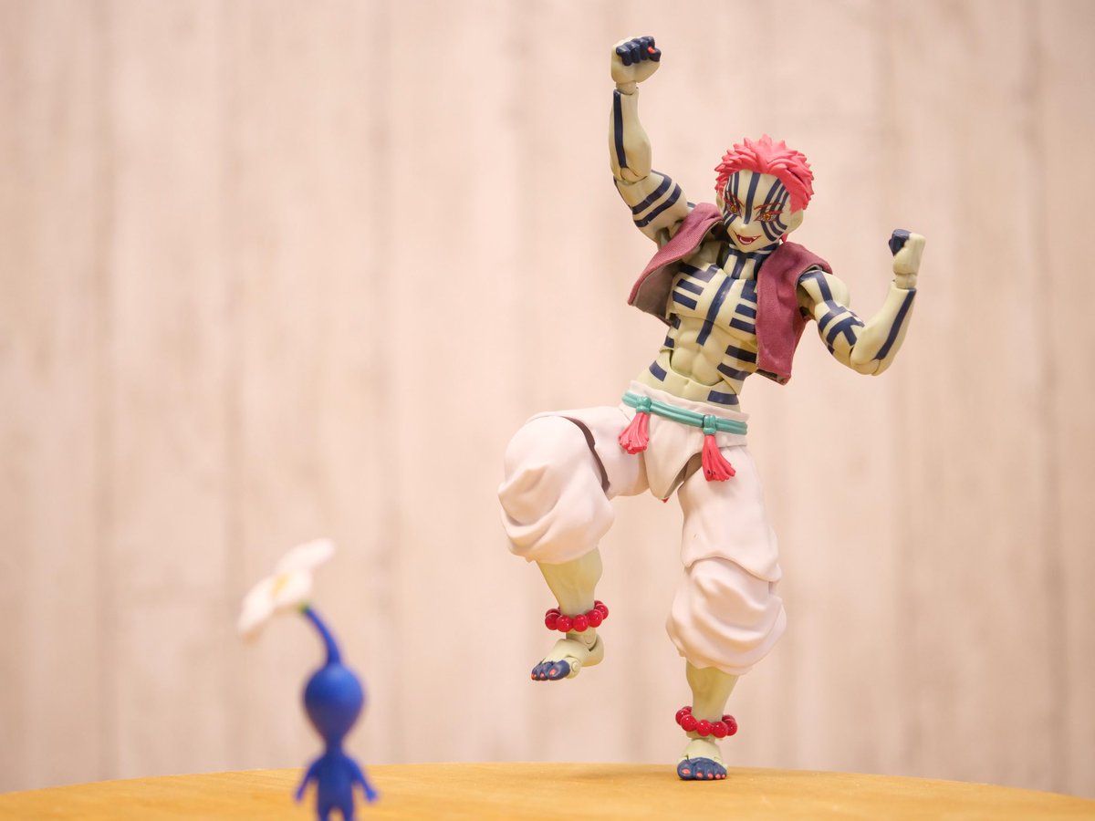 kissshot51's tweet photo. ついに“青い彼岸花”を見つけた猗窩座 https://t.co/ijt4ZP7XTr