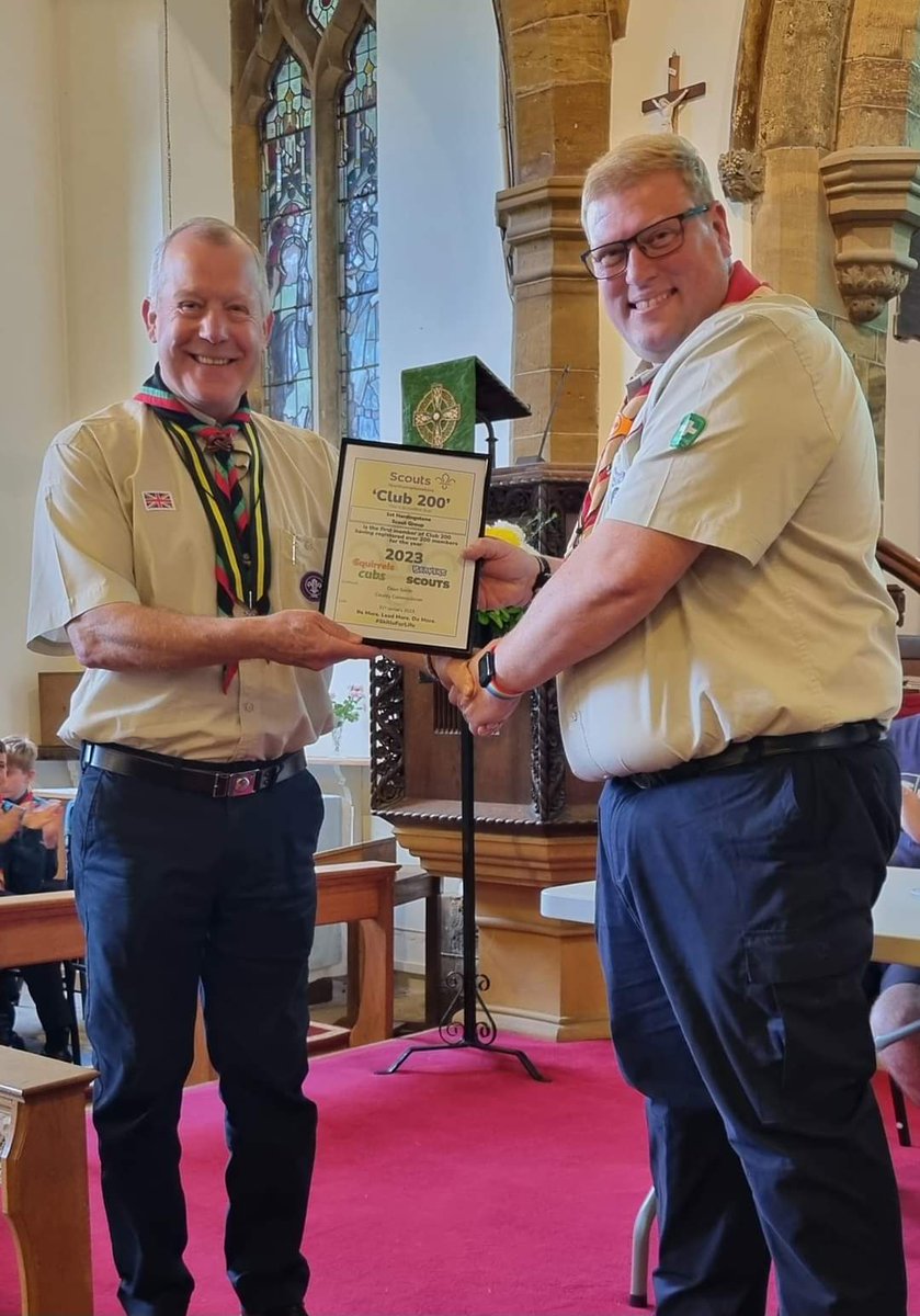 1stHardingstone's tweet photo. We're feeling AMAZING having been presented the only 'Club 200' certificate in @NorthantsScouts this year. Well done to our fantastic Volunteers & Young people who make us what we are.
#scouting #celebrate #northampton #hardingstone #scouts #beavers #squirrels #cubs #explorers https://t.co/kLlw3SI9Gu
