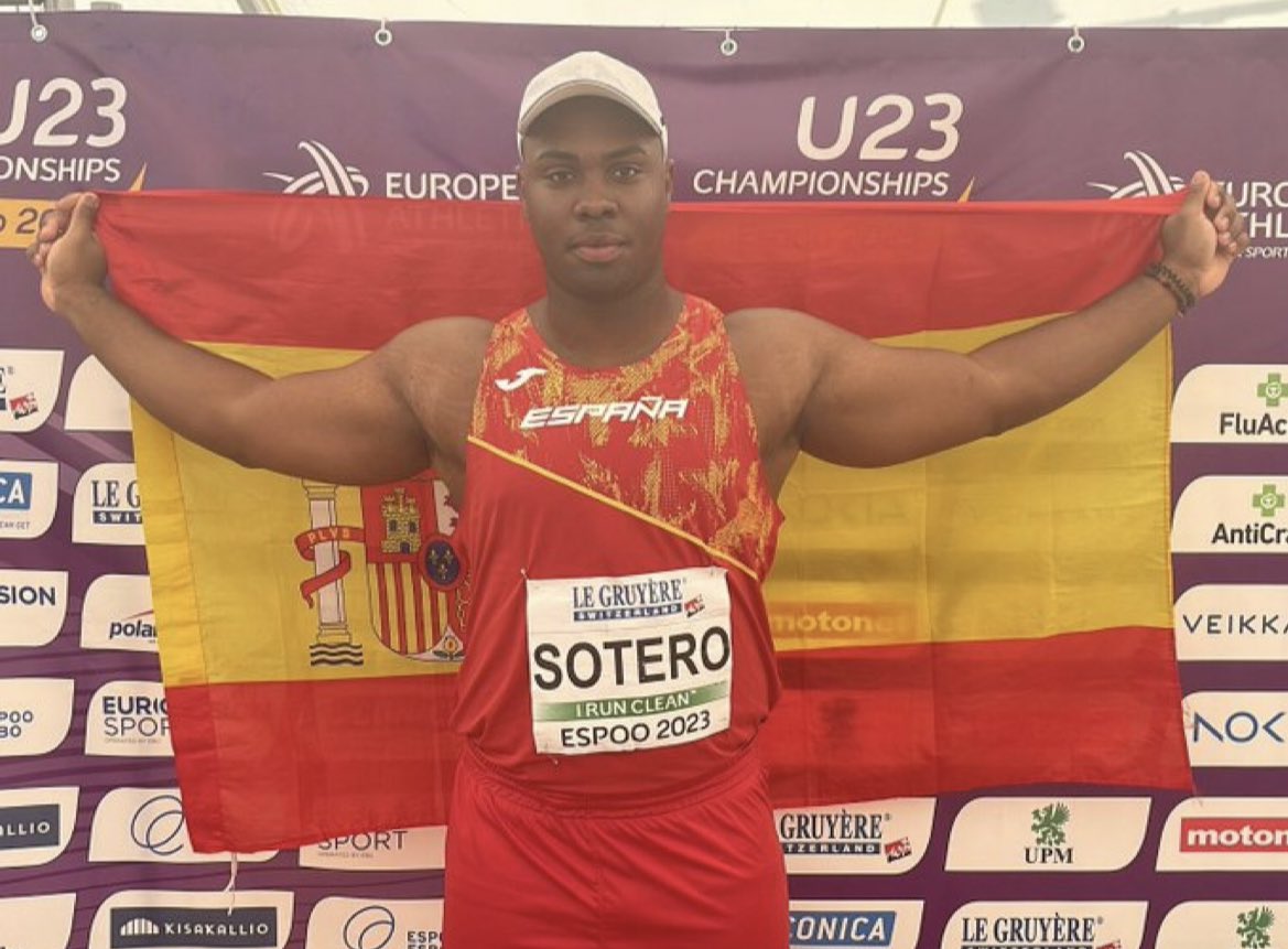 👏 @yasiel_sotero concluye su etapa en categorías inferiores con un bronce, tras lanzar el disco hasta los 61.69m.

🥉 Iguala en #Espoo2023 su tercer puesto de #Tallinn2021.

Además, fue campeón de Europa 🥇 sub-18 y 🥇 sub-20.

¡Enhorabuena!