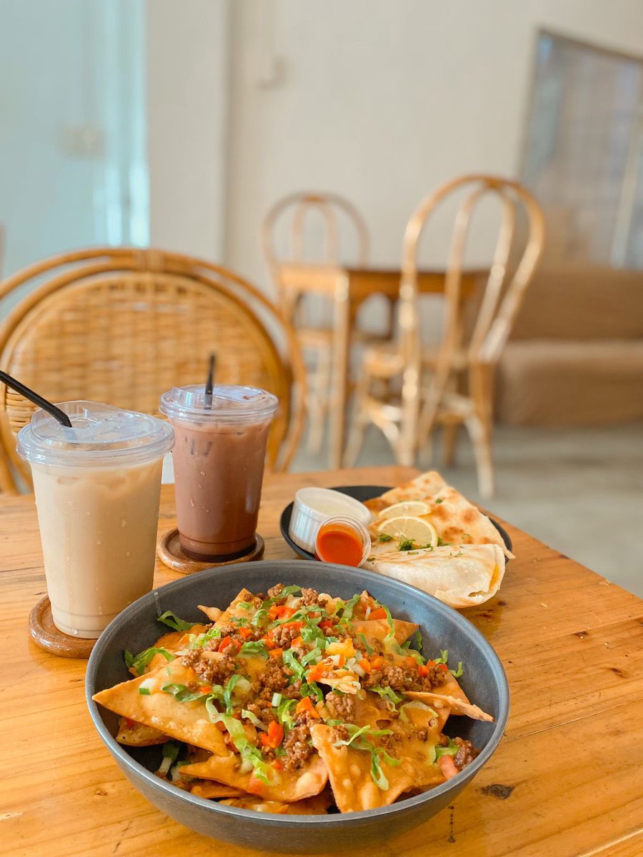CdoLifestyle's tweet photo. Siargao vibes ba ang bet nimo? ๐ด
Bisita na sa Phynini Snack Bar ๐ฝ๏ธ
Come for the food, stay for the ambiance, and leave with unforgettable memories! ๐ซถ
๐Store Location
008, Grotto Street, Upper Bulua, CDO
#PhyniniSnackbar #CDOfood #CDOeats #CDOcafe #CDOLifestyle https://t.co/YgD1pyZuLU