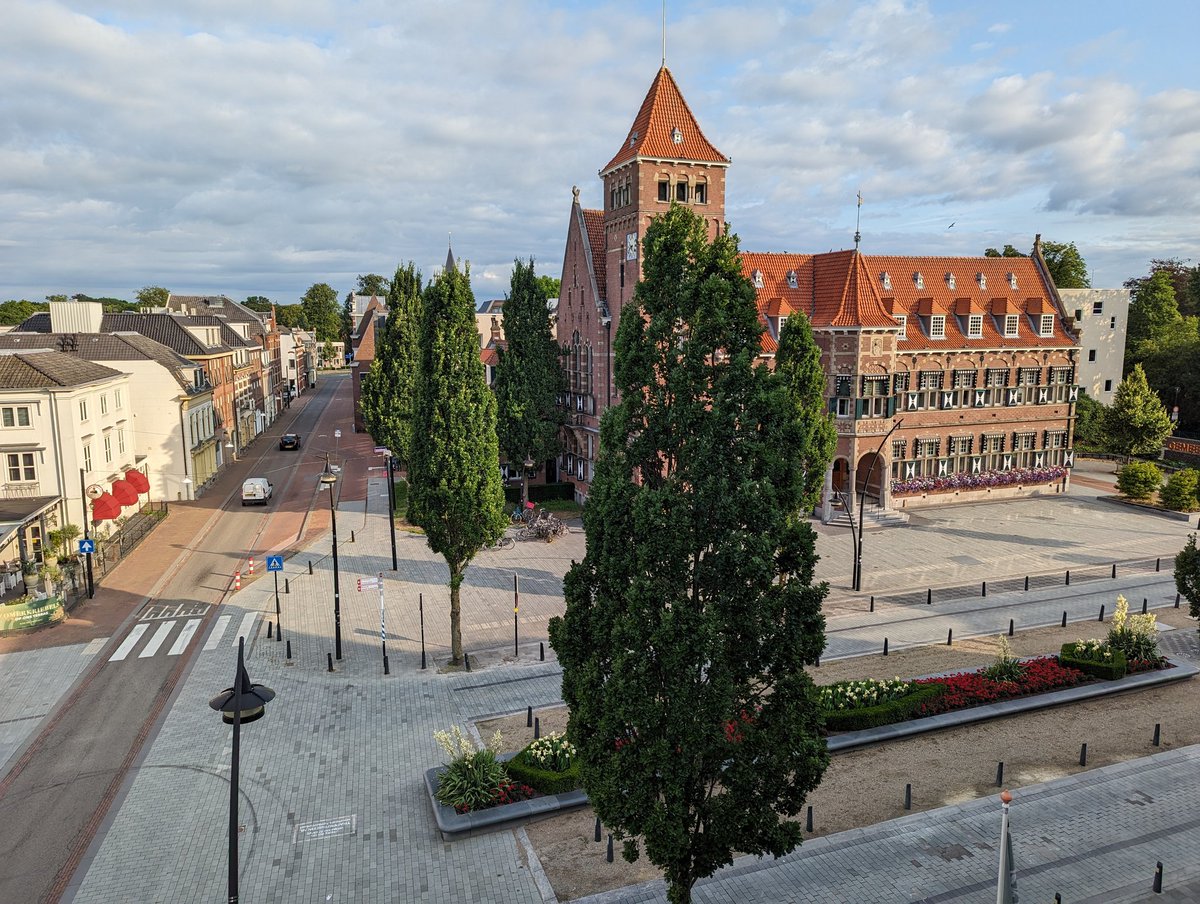 donkill666's tweet image. Sorry peeps no streams this weekend from me.  Weekend away in the Netherlands with @B0TR0W for a ff14 irl meet up 🥳. Be sure to check out outher lovelys such as @PandaKingPinder. will be back Monday.