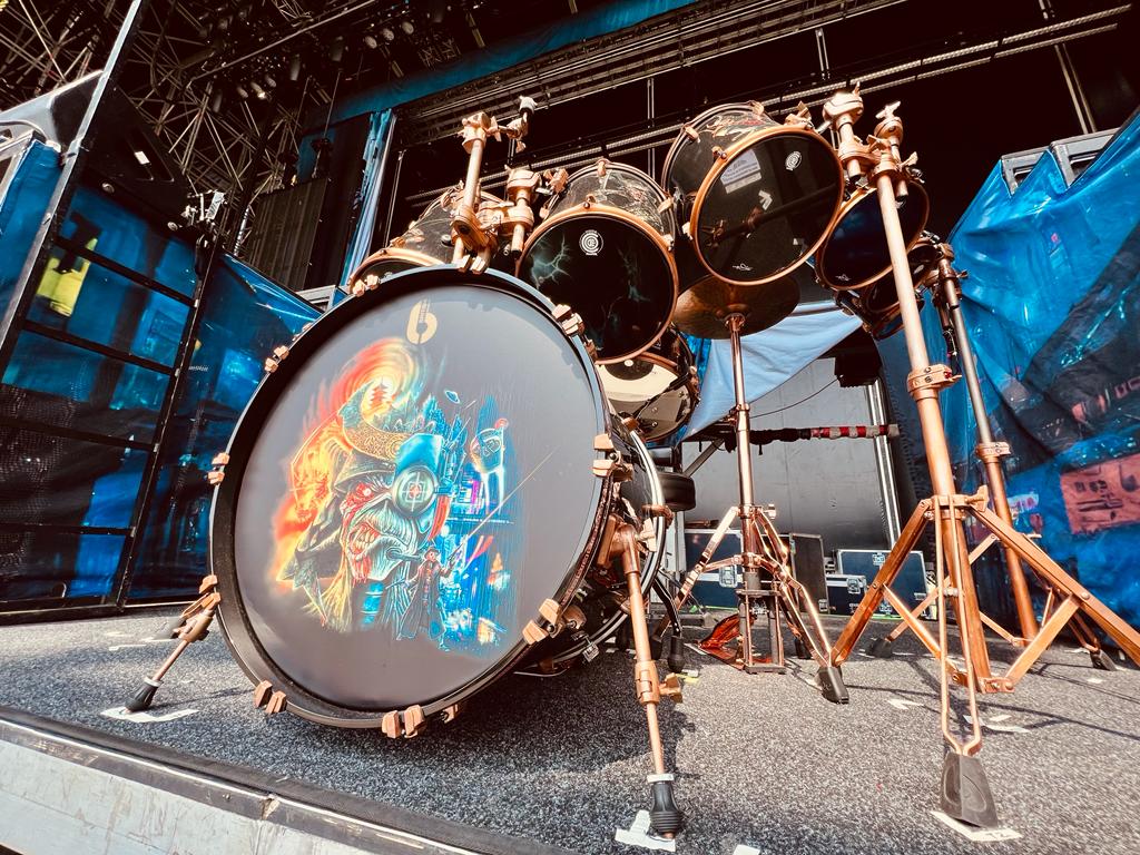 IronMaiden's tweet photo. Milan! Are you ready for #TheFuturePastTour ?!

#IronMaiden #KillerKontent #Milan https://t.co/cKmXskphUs