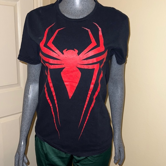 slpbr1207's tweet photo. So good I had to share! Check out all the items I'm loving on @Poshmarkapp #poshmark #fashion #style #shopmycloset #zenanaoutfitters #marvel: https://t.co/wbhHHf7Uqz https://t.co/qeRZaJsSlp