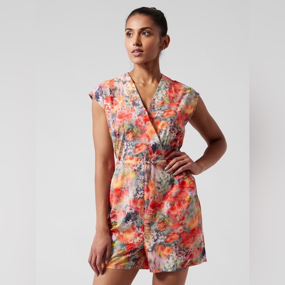 beautysweeps's tweet photo. So good I had to share! Check out all the items I'm loving on @Poshmarkapp #poshmark #fashion #style #shopmycloset #athleta #static: https://t.co/4N46kDuZXC https://t.co/d9VkBJ2ZmA