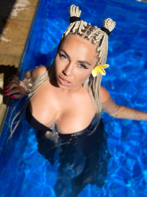 Bali 🪲🦋 https://t.co/gCOCaWMpdZ