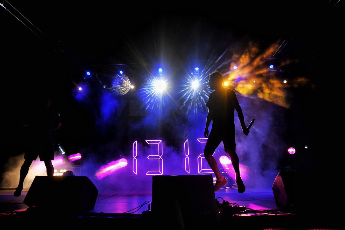 chikosdelmaiz's tweet photo. Un millón de gracias Vallekas. Por unos barrios alegres y combativos.
Seguimos. Nos vemos esta noche en el Pirata, 21.50h
#Karmela
#Barrionalistas
#SummerTour23
Fotos @DaniGago76 https://t.co/P2UnKno5CU