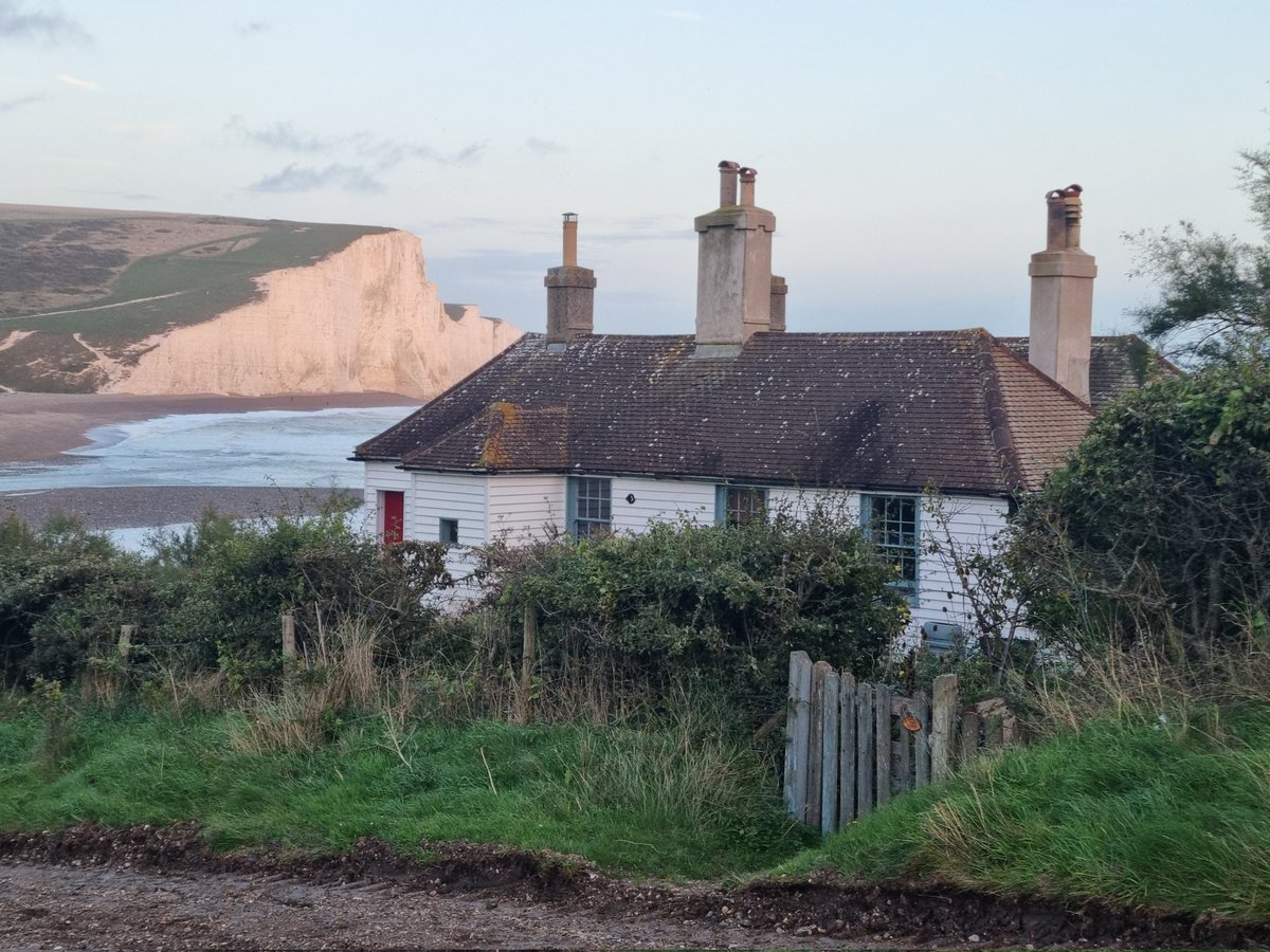 SussexExclusive's tweet photo. It's S on our A to Z of #Sussex!
#Shoreham, #Steyning, #Storrington, #Sullington, #Slaugham, #Staplefield, #Selsey, #Slinfold, #Slindon, #Seaford, #Singleton, #Stedham, #Southbourne, #Saddlescombe, #Saltdean, #Southwick, #Sompting, #Sedlescombe, #Shipley. https://t.co/teCoUHYUzT