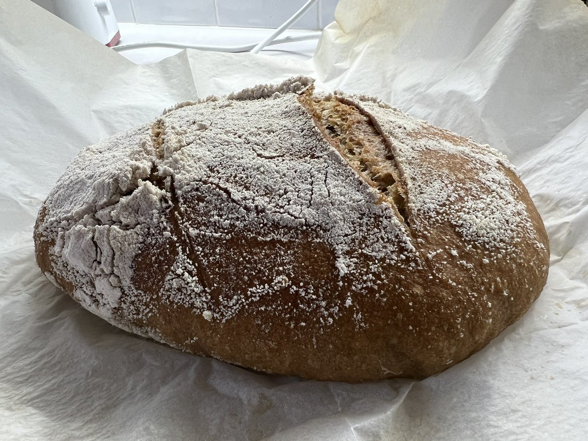 danielocarmon's tweet photo. Itโs been a while. #LoveBaking #LoveMyBread #Bread https://t.co/NV32F4QlcG
