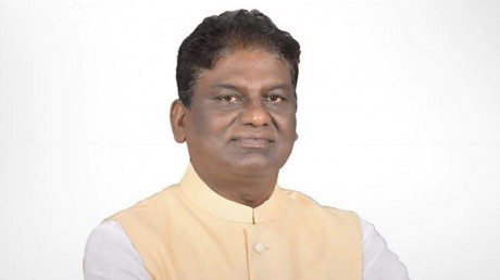 एमपी के #NHM संविदा कर्मचारियों में बहुत लोकप्रिय स्वास्थ्य मंत्री <a href="/DrPRChoudhary/">Dr. Prabhuram Choudhary</a>  जी को प्रदेश समस्त के 32 हज़ार एनएचएम कर्मचारियों की तरफ़ से जन्मदिन की हार्दिक शुभकामनाएं।
<a href="/ChouhanShivraj/">Shivraj Singh Chouhan</a> 
<a href="/DrPRChoudhary/">Dr. Prabhuram Choudhary</a>