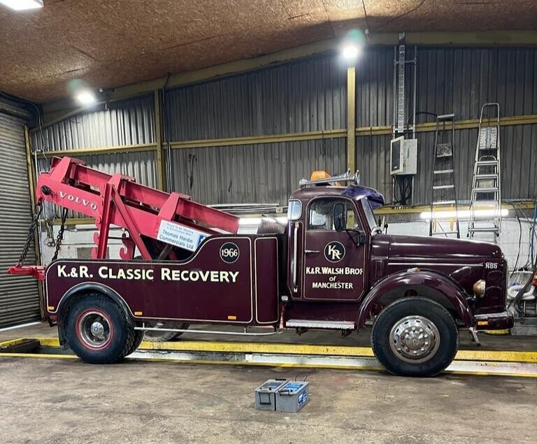 UKProjectCars's tweet photo. Ad - Who loves a wrecker? ๐
1966 Volvo N86 Bullnose T-Cab 4x2 Wrecker
On eBay here -->> https://t.co/PMIE5N6chW
#Wrecker #Volvo #1966 #Bullnose #Tcab #4x2 https://t.co/aBzFqjwDnA