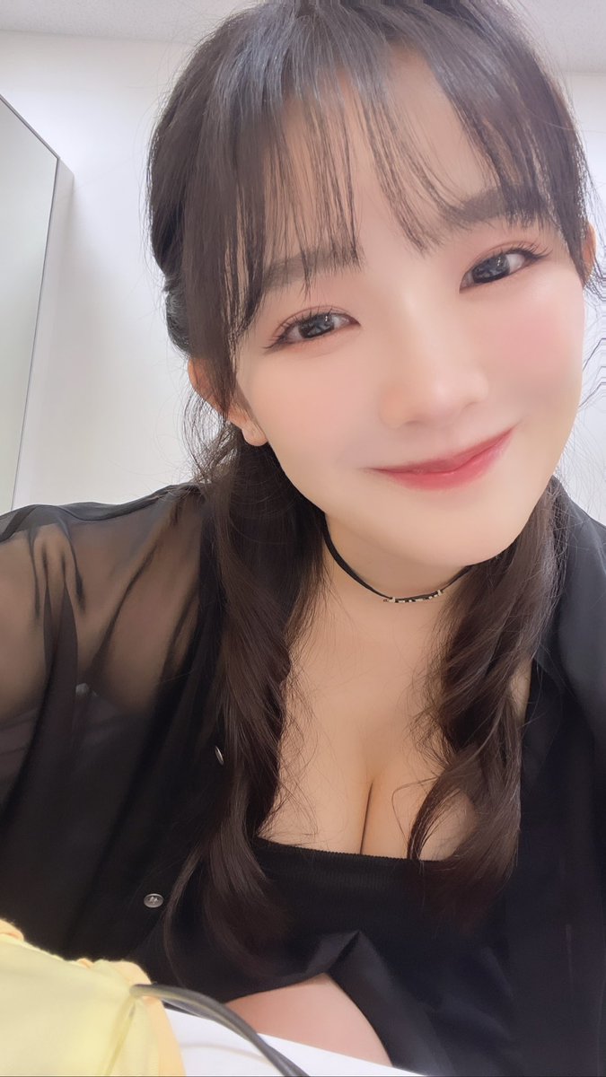 本日20:30〜ABEMA
#ミッドナイト競輪 みてね🖤

https://t.co/Fpl7fMELls https://t.co/eHesQDDxOQ