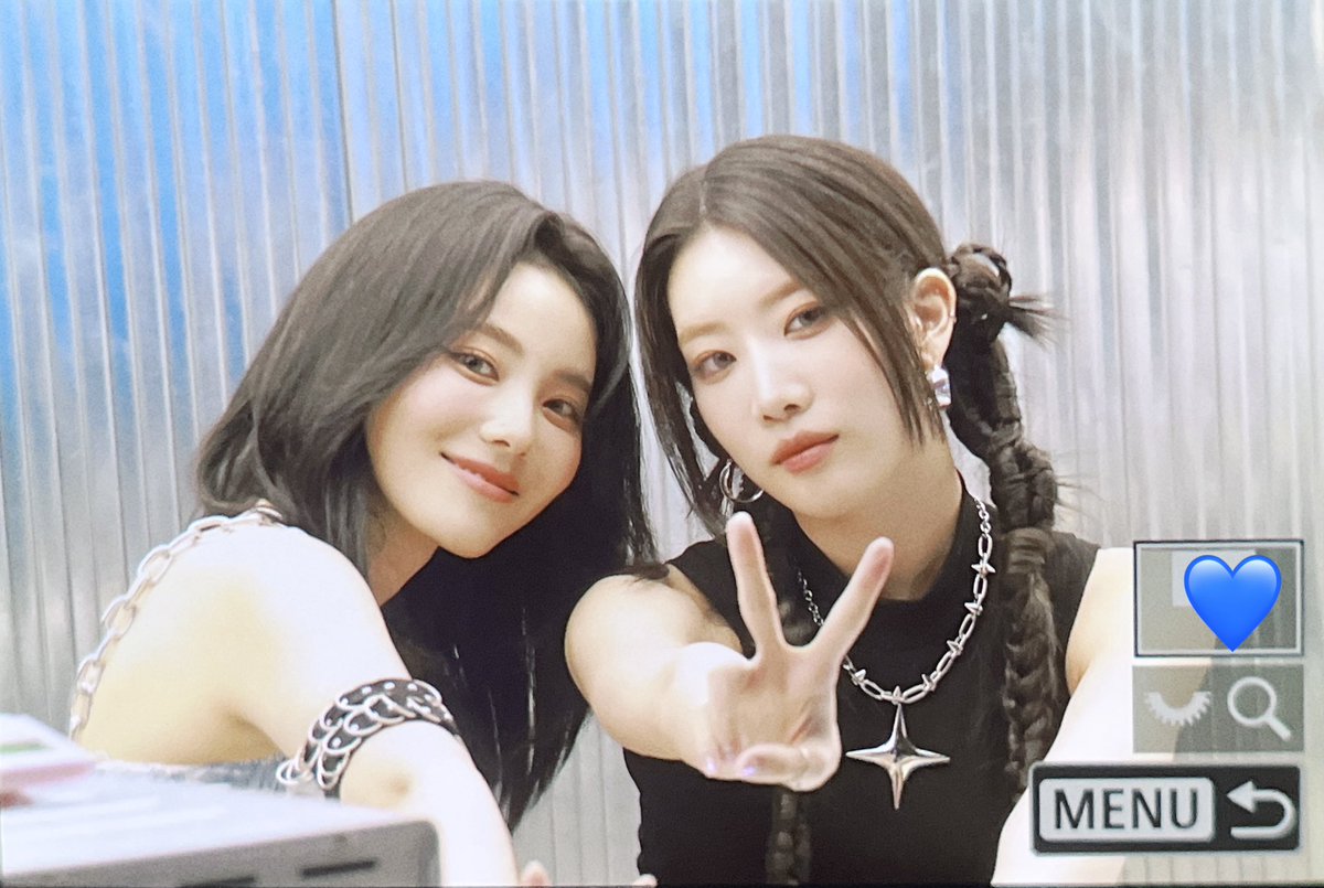 TakeMySouls0613's tweet image. 230715 프리뷰 2💙❤️

#ARTMS #ODDEYECIRCLE 
#VersionUp #JinSoul #진솔
#TakeMySouls