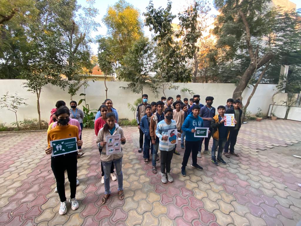 safetycirclechd's tweet photo. Safety Circle recently conducted an impactful evacuation training for school children, empowering them with essential life-saving skills.
Investing in their safety today means securing a brighter and safer future for the next generation.
#safetycircle #schoolsafety #evacution https://t.co/xsUBq8Qdfm