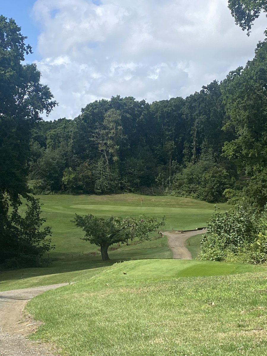 Tough conditions today <a href="/ShootersHillGC/">Shooters Hill GC</a> ⛳️ 

Just the way I like it