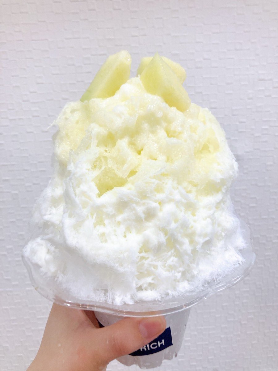 16.17日、屯田公園裏の空き地11時18時。ユウカメロンに一宮白桃あります。