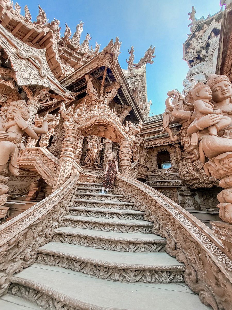 Mme Biem tweet media